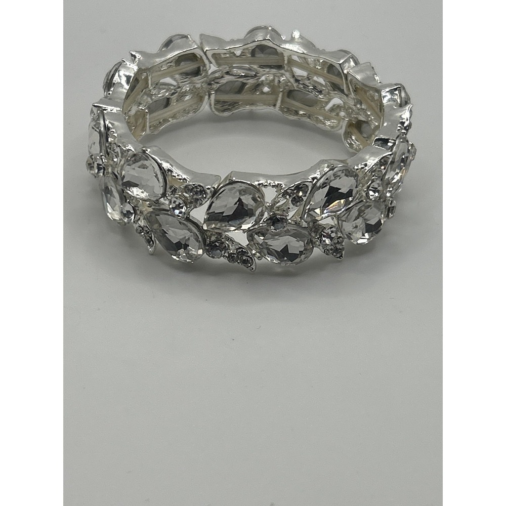 Silver Tone Rhinestone Stretch Bangle Bracelet Womens 7.5in Statement Sparkle